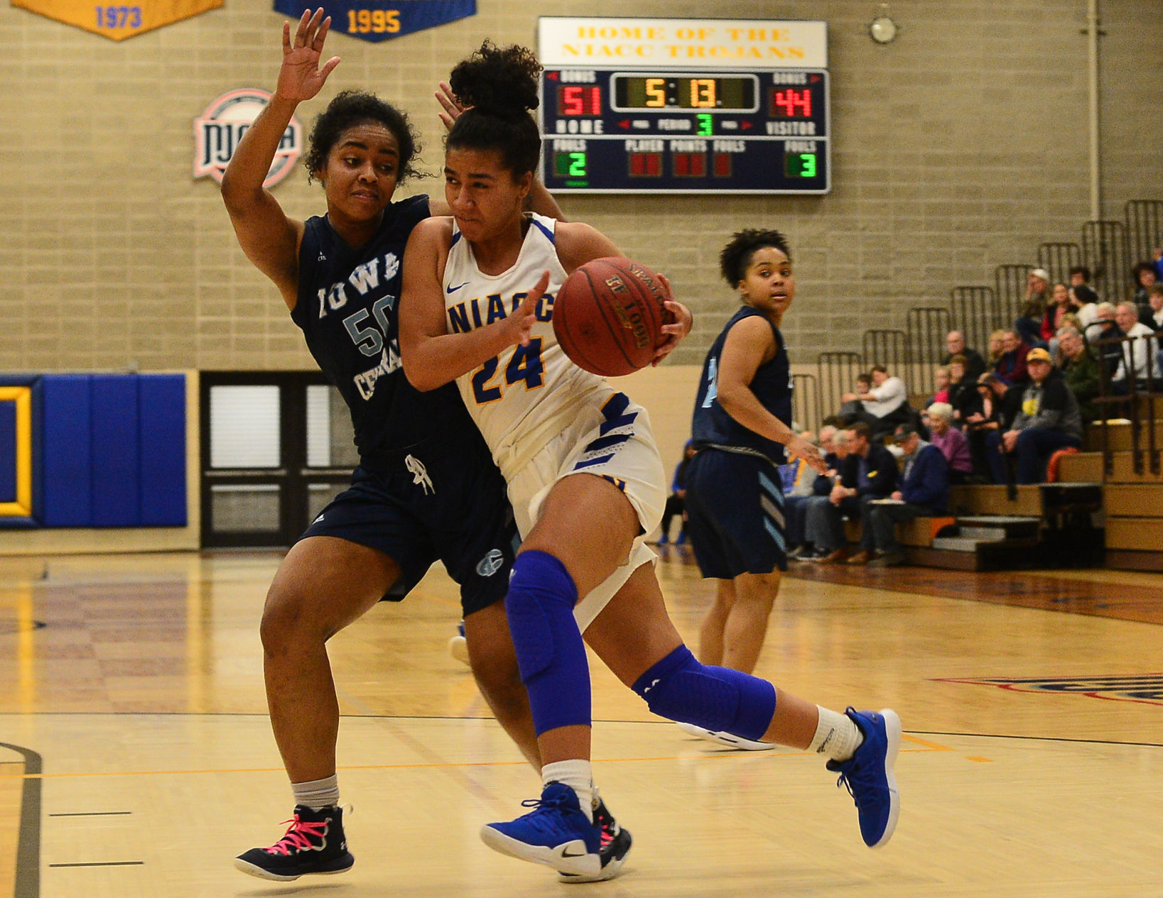 MBBall NIACC vs. Iowa Central 01